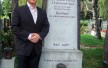 Steve Cohen at the grave of Johann Nepomuk Hofzinser, Vienna, Austria